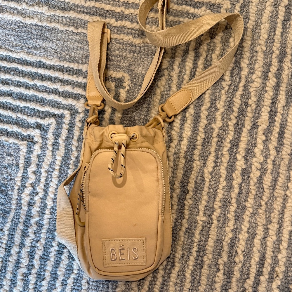 BÉIS Tan Crossbody Bag